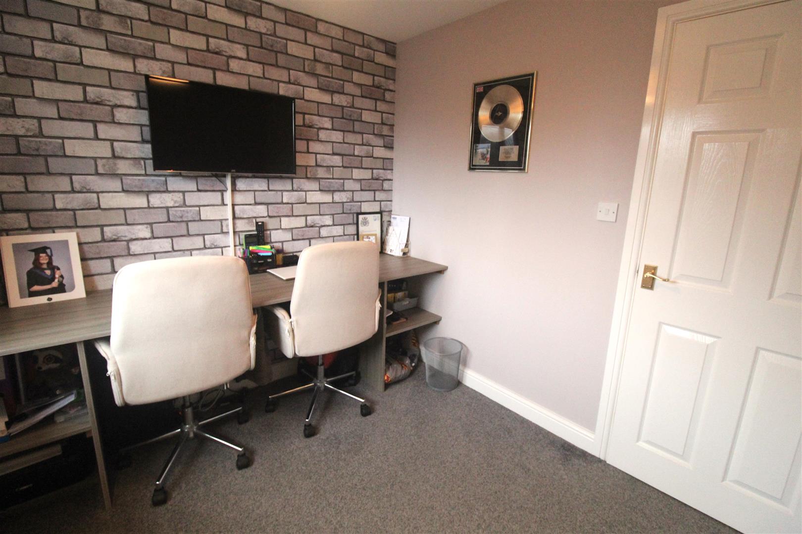 Woodrow Way, Chesterton, Newcastle